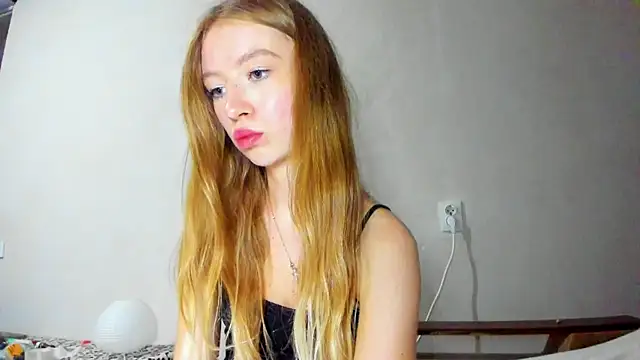 Snapshot of minidivaa_ chatting on May 26, 2026, 9:57 pm minidivaa online show from May 26, 2026, 9:57 pm
