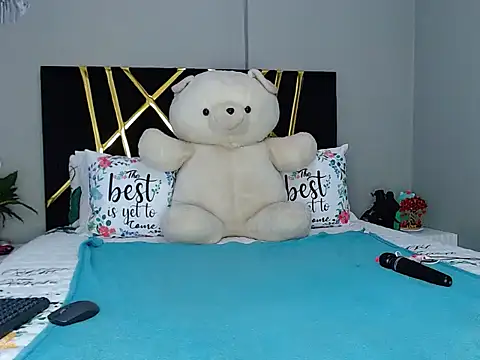 Snapshot of MissBigNipples chatting on September 21, 2025, 4:28 am MissBigNipples online show from September 21, 2025, 4:28 am