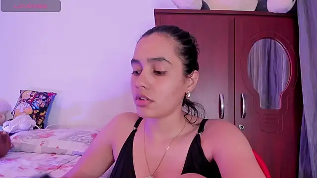 Snapshot of samara_jonness chatting on May 26, 2026, 4:21 am samara jonness online show from May 26, 2026, 4:21 am