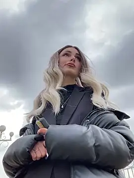 SandraCarter online show from March 21, 2025, 12:06 pm