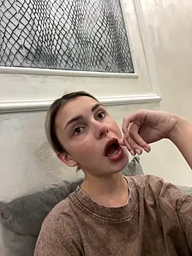 SandraCarter online show from December 19, 2025, 10:06 am