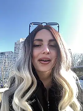 SandraCarter online show from March 9, 2025, 7:12 am