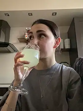 SandraCarter online show from March 7, 2025, 3:07 pm