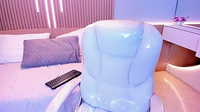 Sexy paradise18  online show from April 11, 2026, 7:45 am