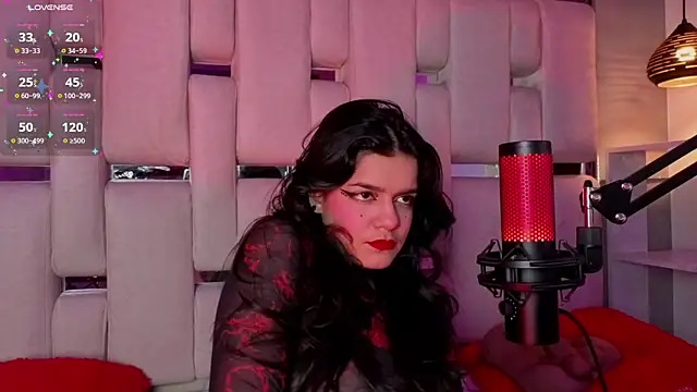 ValerieKay  online show from May 27, 2026, 12:45 pm