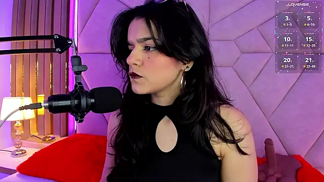 Snapshot of ValerieKay_ chatting on September 13, 2025, 1:55 pm ValerieKay online show from September 13, 2025, 1:55 pm