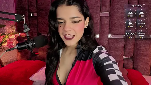 Snapshot of ValerieKay_ chatting on September 23, 2025, 9:00 pm ValerieKay online show from September 23, 2025, 9:00 pm