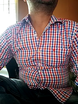Snapshot of daddy_indian chatting on March 4, 2025, 4:27 am daddy indian online show from March 4, 2025, 4:27 am