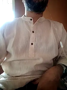 Snapshot of daddy_indian chatting on September 15, 2025, 4:24 am daddy indian online show from September 15, 2025, 4:24 am