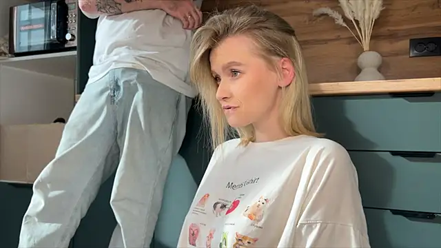 Snapshot of Adelovenick chatting on March 19, 2026, 1:44 pm Adelovenick online show from March 19, 2026, 1:44 pm