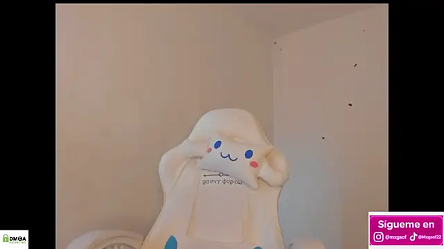 Snapshot of meganthompsonn22 chatting on November 14, 2025, 4:32 pm meganthompsonn22 online show from November 14, 2025, 4:32 pm