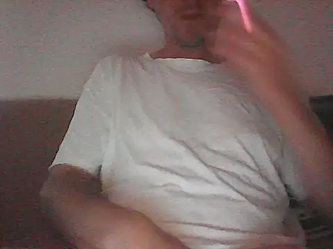 Snapshot of Sunnygun0 chatting on July 11, 2026, 1:55 pm Sunnygun0 online show from July 11, 2026, 1:55 pm
