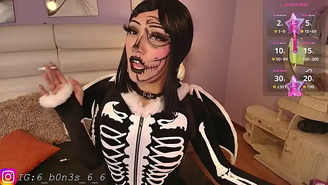 Effy Corpse online show from October 8, 2025, 5:20 am