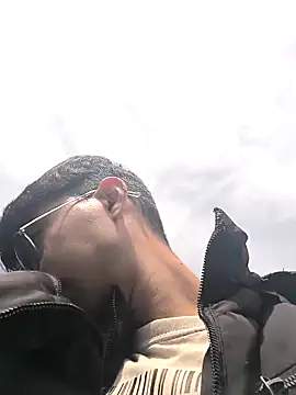 Snapshot of cameron_cum chatting on March 18, 2025, 2:50 pm cameron cum online show from March 18, 2025, 2:50 pm