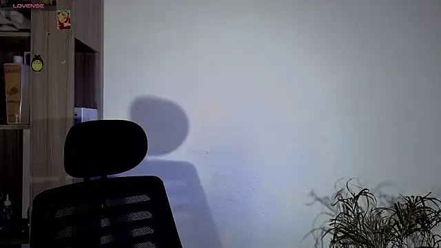 Snapshot of cameron_cum chatting on October 23, 2025, 11:09 am cameron cum online show from October 23, 2025, 11:09 am