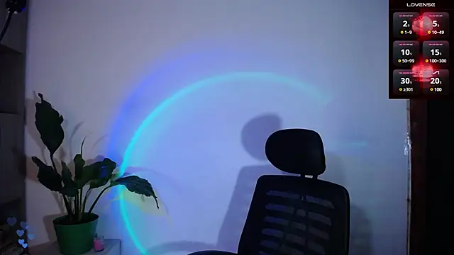 Snapshot of cameron_cum chatting on March 18, 2025, 11:44 am cameron cum online show from March 18, 2025, 11:44 am