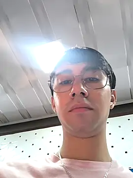 Snapshot of cameron_cum chatting on September 12, 2025, 1:11 pm cameron cum online show from September 12, 2025, 1:11 pm