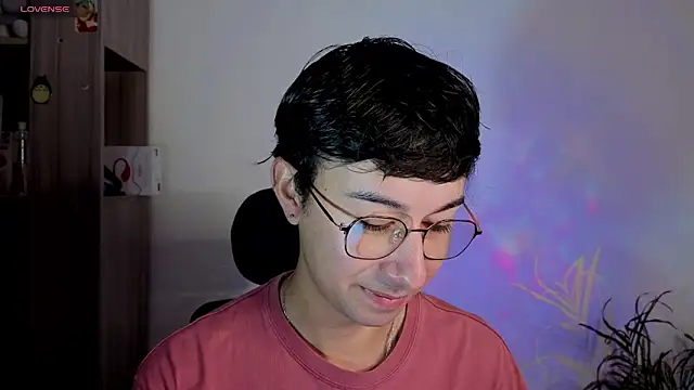 Snapshot of cameron_cum chatting on September 24, 2025, 1:39 pm cameron cum online show from September 24, 2025, 1:39 pm