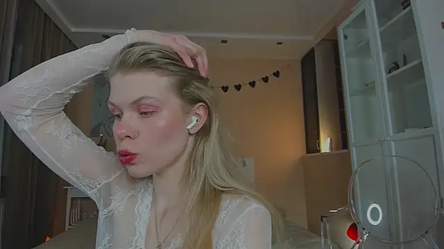 Snapshot of ass_latte chatting on January 7, 2026, 5:45 am ass latte online show from January 7, 2026, 5:45 am