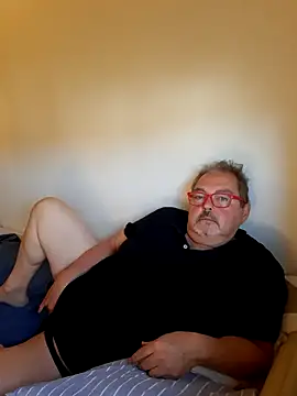 Snapshot of bluangelo chatting on May 5, 2026, 12:41 pm bluangelo online show from May 5, 2026, 12:41 pm