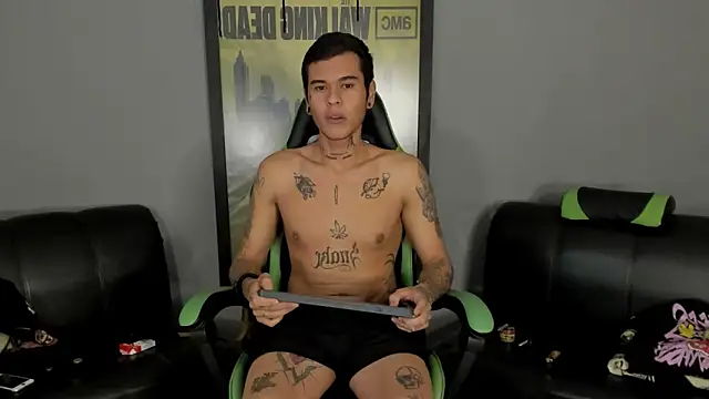 Snapshot of jamesinked_ chatting on March 8, 2025, 8:03 pm jamesinked online show from March 8, 2025, 8:03 pm