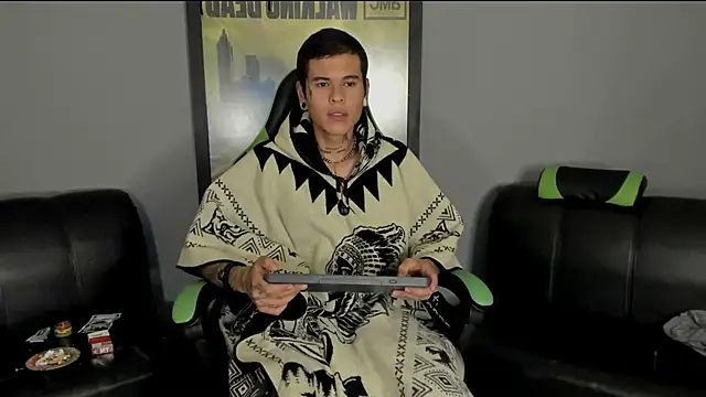 Snapshot of jamesinked_ chatting on February 26, 2025, 12:20 am jamesinked online show from February 26, 2025, 12:20 am