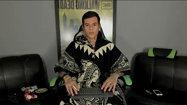 Snapshot of jamesinked_ chatting on February 26, 2025, 8:15 pm jamesinked online show from February 26, 2025, 8:15 pm