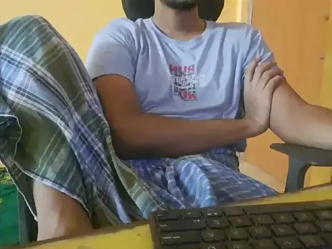 Snapshot of Aloneguy_bangalore chatting on December 21, 2025, 12:51 pm Aloneguy bangalore online show from December 21, 2025, 12:51 pm