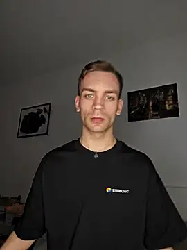 Snapshot of nickdtr chatting on September 30, 2025, 6:03 pm nickdtr online show from September 30, 2025, 6:03 pm