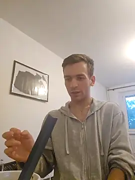 Snapshot of nickdtr chatting on October 17, 2025, 5:55 am nickdtr online show from October 17, 2025, 5:55 am