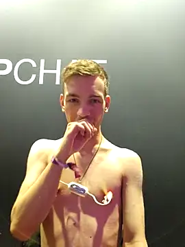 Snapshot of nickdtr chatting on September 28, 2025, 9:38 am nickdtr online show from September 28, 2025, 9:38 am