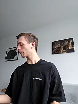 Snapshot of nickdtr chatting on October 10, 2025, 9:21 am nickdtr online show from October 10, 2025, 9:21 am