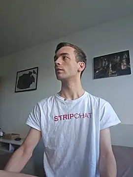 Snapshot of nickdtr chatting on October 3, 2025, 1:34 pm nickdtr online show from October 3, 2025, 1:34 pm