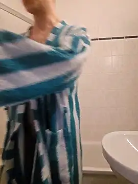 Snapshot of nickdtr chatting on March 6, 2025, 3:24 pm nickdtr online show from March 6, 2025, 3:24 pm