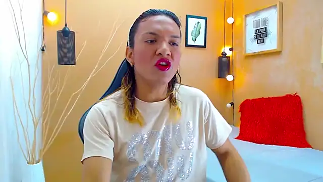 Snapshot of aslyhernandez_7 chatting on September 20, 2025, 12:21 pm aslyhernandez 7 online show from September 20, 2025, 12:21 pm