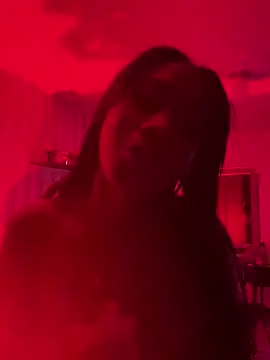 vayoleen online show from April 25, 2026, 9:56 am