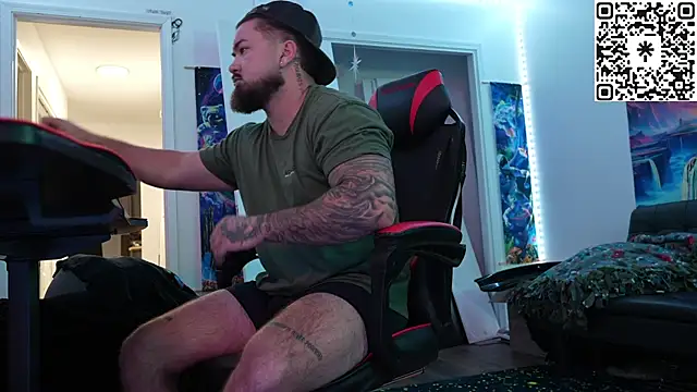 Snapshot of B_The_Creator_X chatting on December 15, 2025, 12:38 am B The Creator X online show from December 15, 2025, 12:38 am