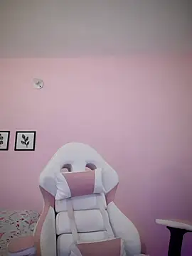 Snapshot of sophie_pazz chatting on November 26, 2025, 11:43 am sophie pazz online show from November 26, 2025, 11:43 am