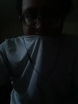 Snapshot of beautiful_hands_ chatting on November 23, 2025, 8:13 am beautiful hands online show from November 23, 2025, 8:13 am