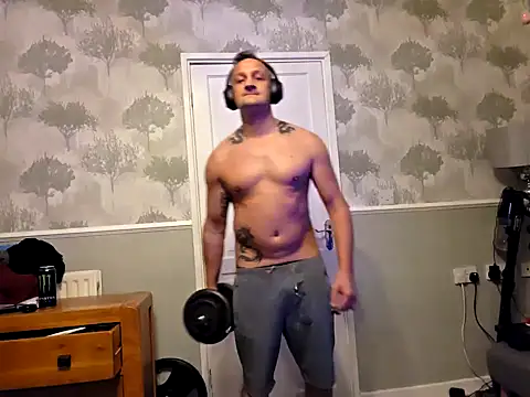Adonis300 online show from October 25, 2025, 10:32 pm