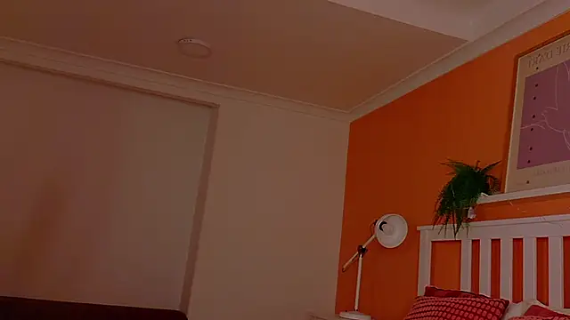 briannajackson  online show from October 16, 2025, 11:07 am