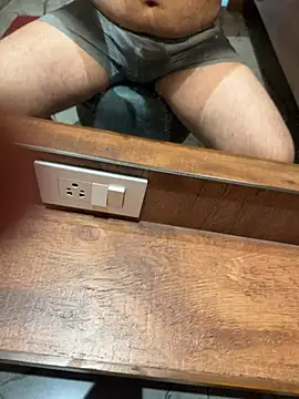 Snapshot of versatile_guy01 chatting on November 8, 2025, 2:48 am versatile guy01 online show from November 8, 2025, 2:48 am