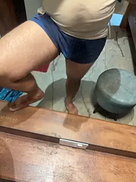 Snapshot of versatile_guy01 chatting on November 19, 2025, 2:55 am versatile guy01 online show from November 19, 2025, 2:55 am