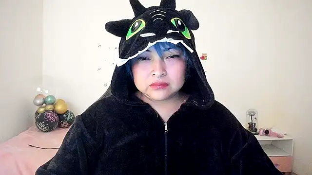 Snapshot of Shaddycute_ chatting on October 8, 2025, 4:40 pm Shaddycute online show from October 8, 2025, 4:40 pm