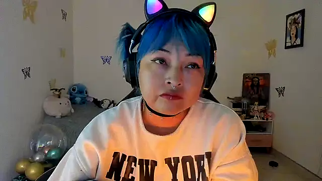 Snapshot of Shaddycute_ chatting on September 13, 2025, 10:37 am Shaddycute online show from September 13, 2025, 10:37 am