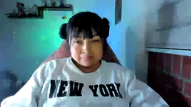 Shaddycute  online show from July 7, 2026, 12:13 am