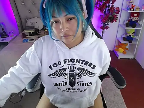 Snapshot of Shaddycute_ chatting on February 9, 2025, 6:33 am Shaddycute online show from February 9, 2025, 6:33 am