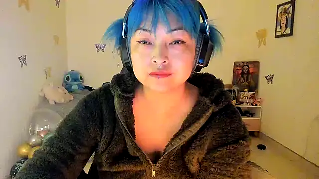 Snapshot of Shaddycute_ chatting on September 9, 2025, 10:25 am Shaddycute online show from September 9, 2025, 10:25 am