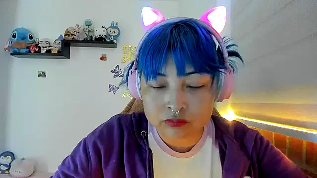 Snapshot of Shaddycute_ chatting on November 5, 2025, 3:59 pm Shaddycute online show from November 5, 2025, 3:59 pm