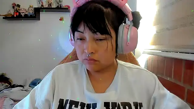 Shaddycute  online show from July 7, 2026, 3:26 pm